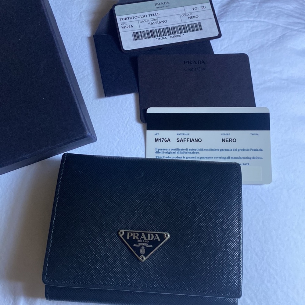 Prada Black Saffiano Leather Tri-Fold Wallet with Gold Logo - Picture 9 of 9